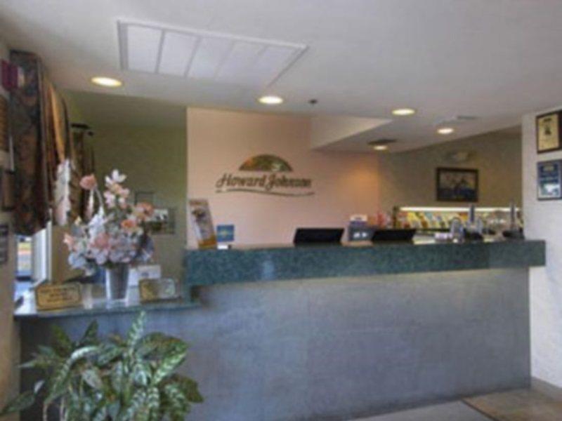 Howard Johnson By Wyndham San Diego Sea World Екстериор снимка
